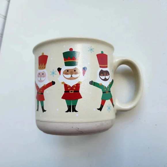 Mistletoe Co Christmas Nutcracker Santa Man Nostalgic Holiday Coffee Mug Cup R - Picture 1 of 9
